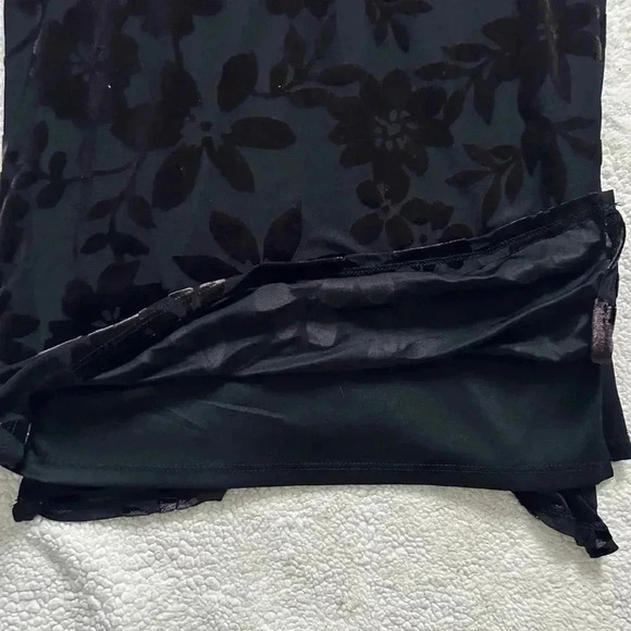 Black Floral Flocked Midi Dress - Picture 5 of 9